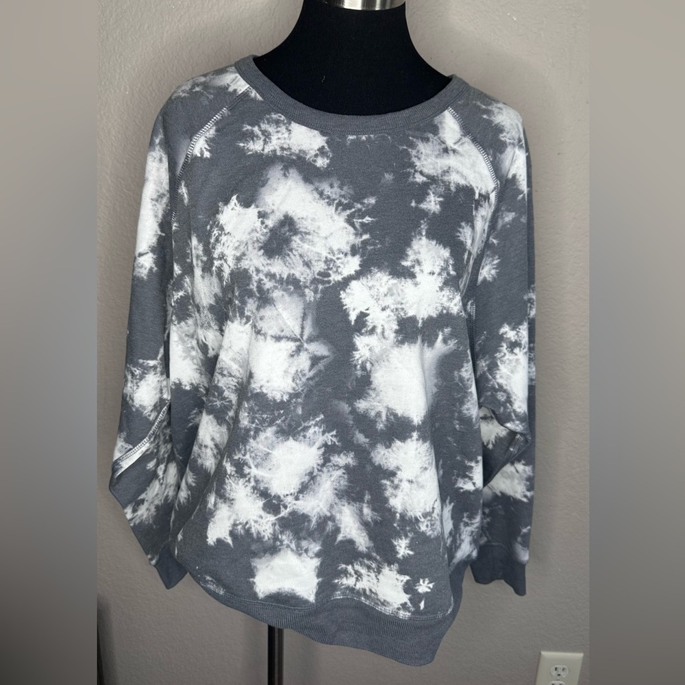 Grayson/Threads Sweatshirt NWOT Size XL